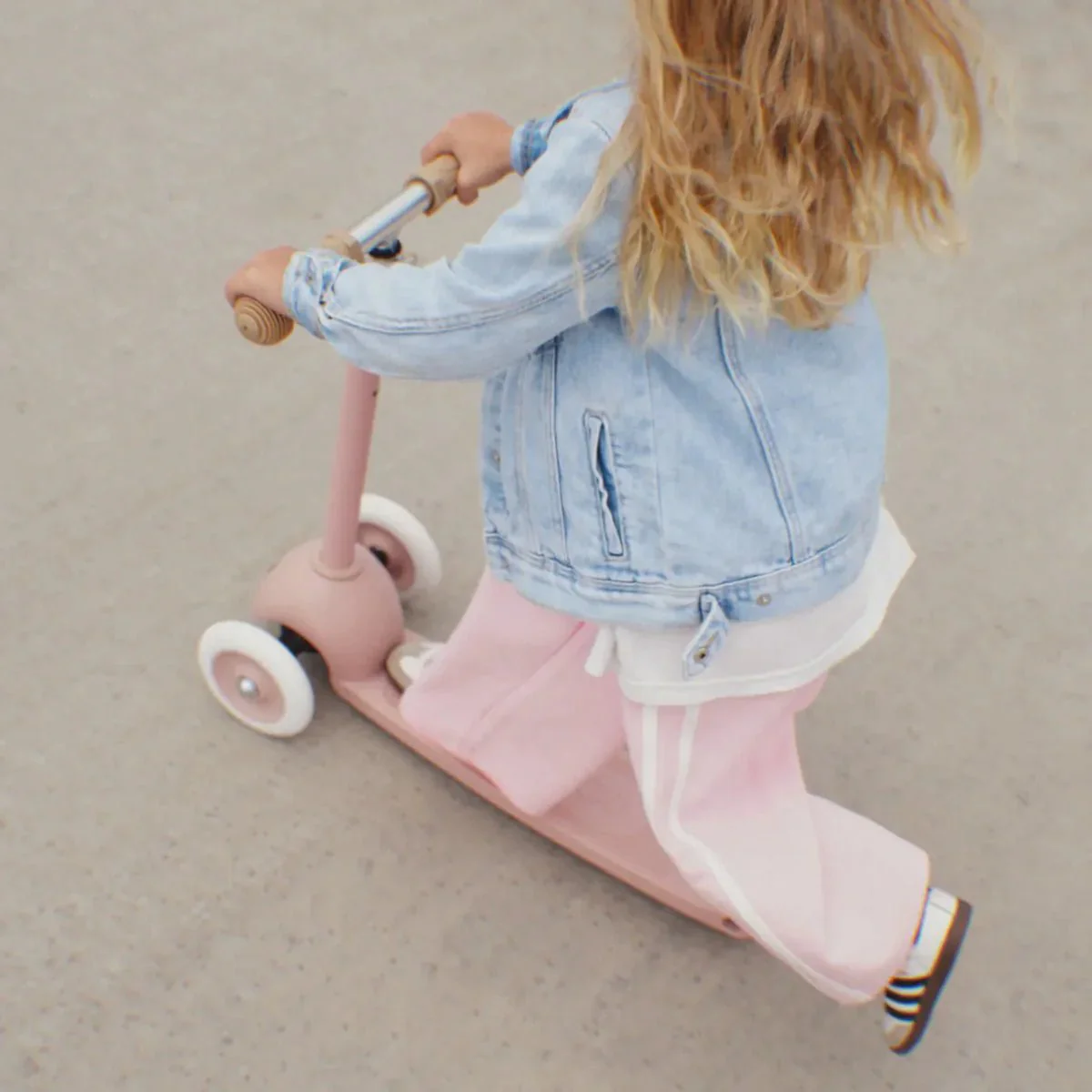 Banwood Kinderstep Eco Dusty Rose met Mandje - Image 13
