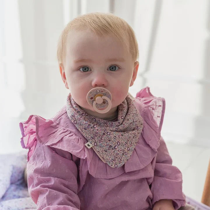 BIBS Slabbetje Bandana Liberty Eloise Ivory - Image 2