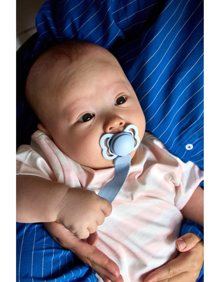 BIBS Speen Maat 2 Supreme Siliconen Vanilla/Sky Blue 2St - Image 4