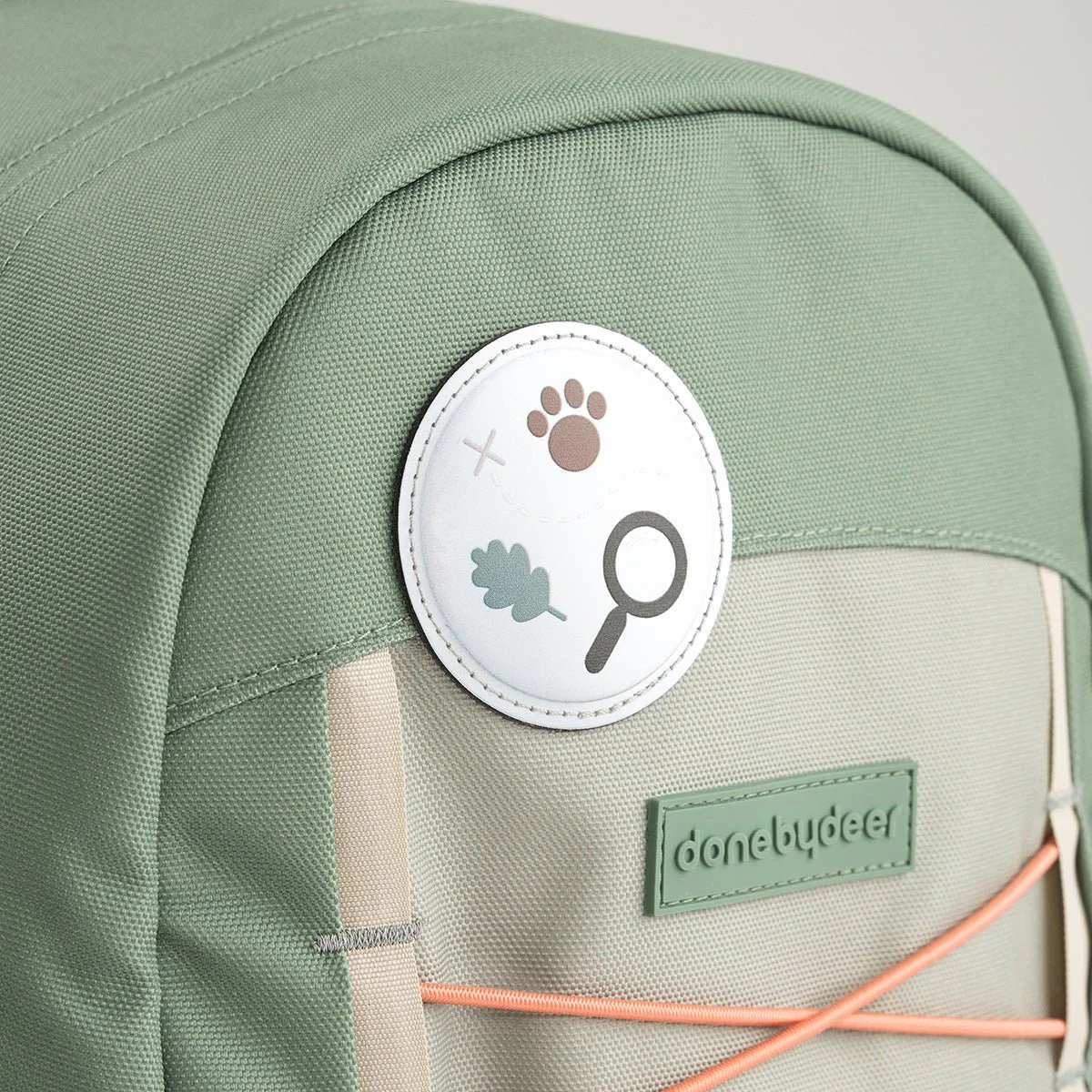 Done By Deer Rugtas Tiny Trails Green 13L - Image 3