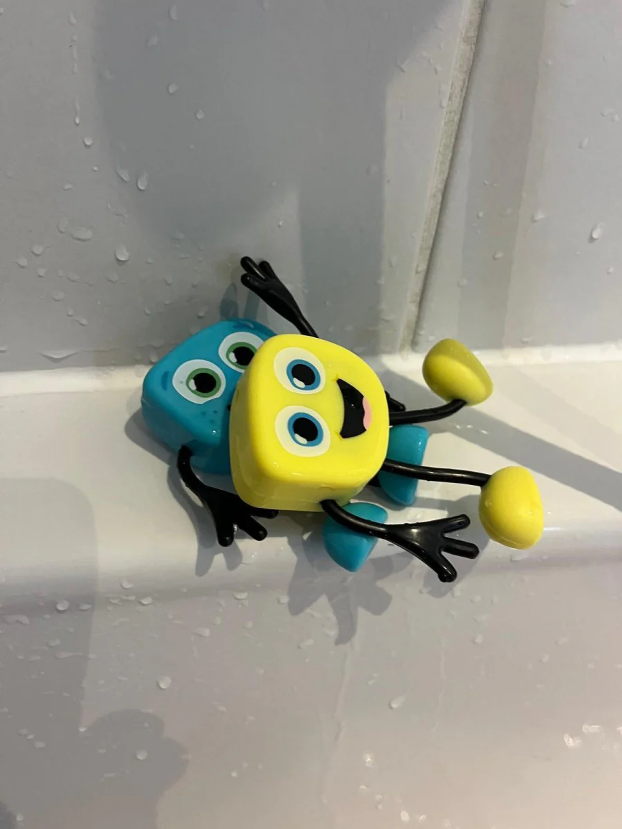 Glo Pals Badspeelgoed Sensorisch Light-Up Poppetje en Cubes Blair - Image 12