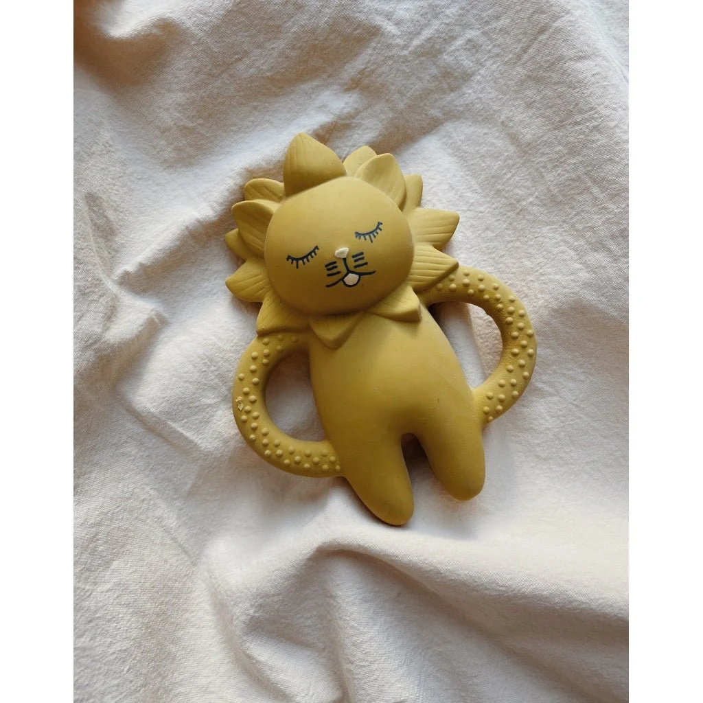 Konges Sløjd Bijtring Lion Mustard 13x10cm - Image 3