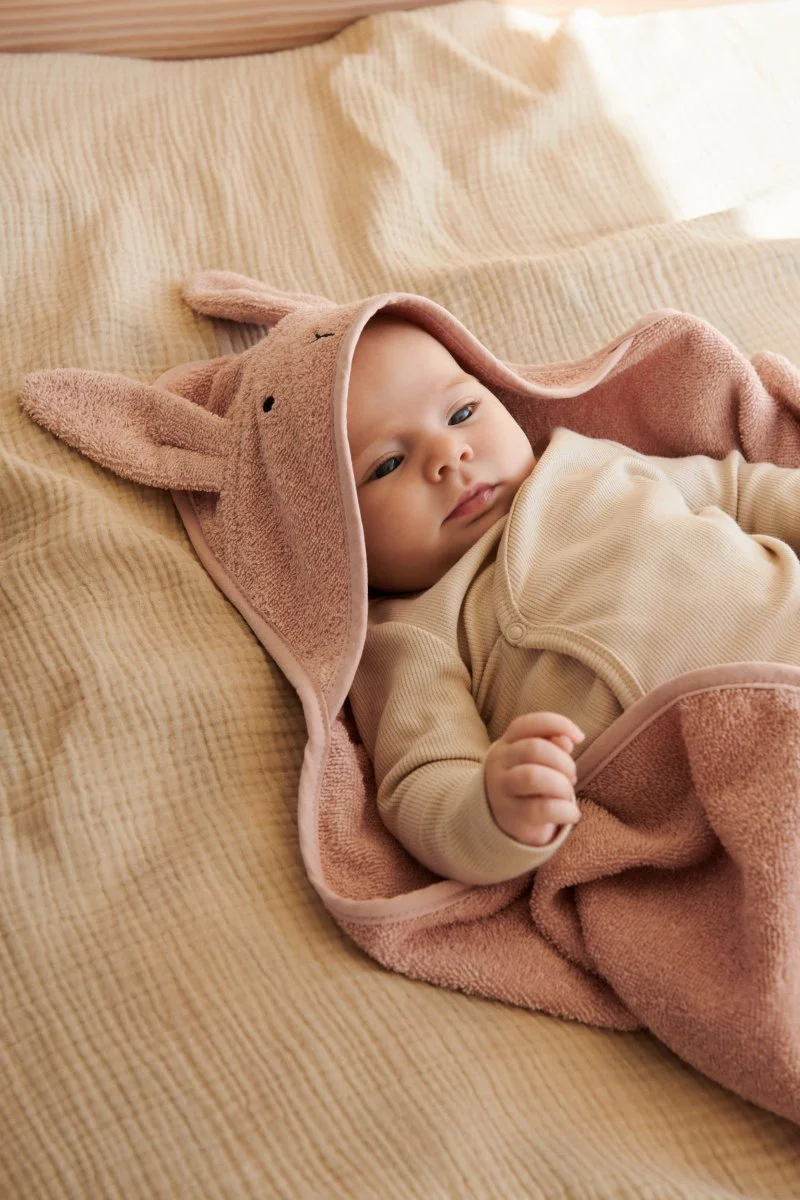 Liewood Badcape Baby Albert Rabbit Rose 70cm - Image 4