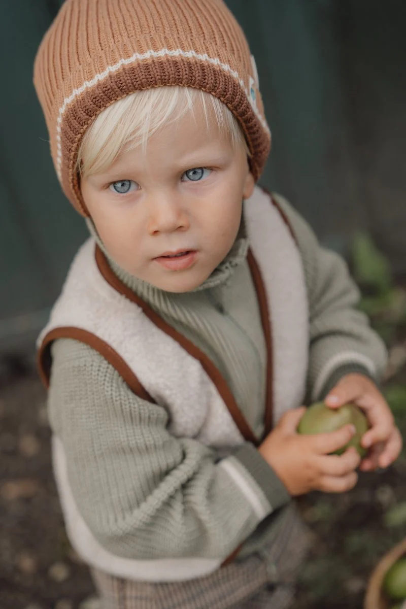 Little Dutch Babymutsje Gebreid Brown - Image 4