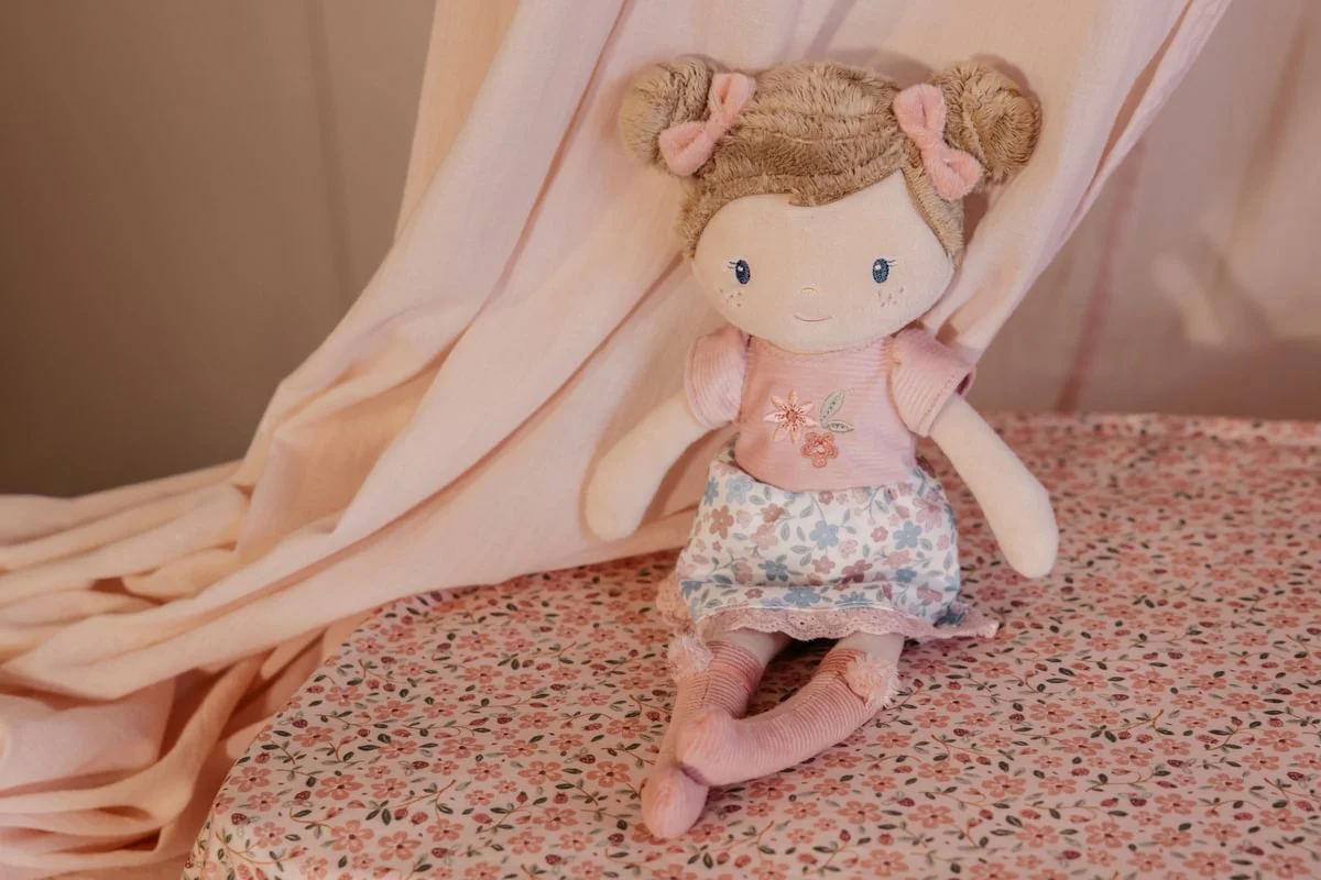 Little Dutch Knuffelpop Rosa 35cm - Image 4