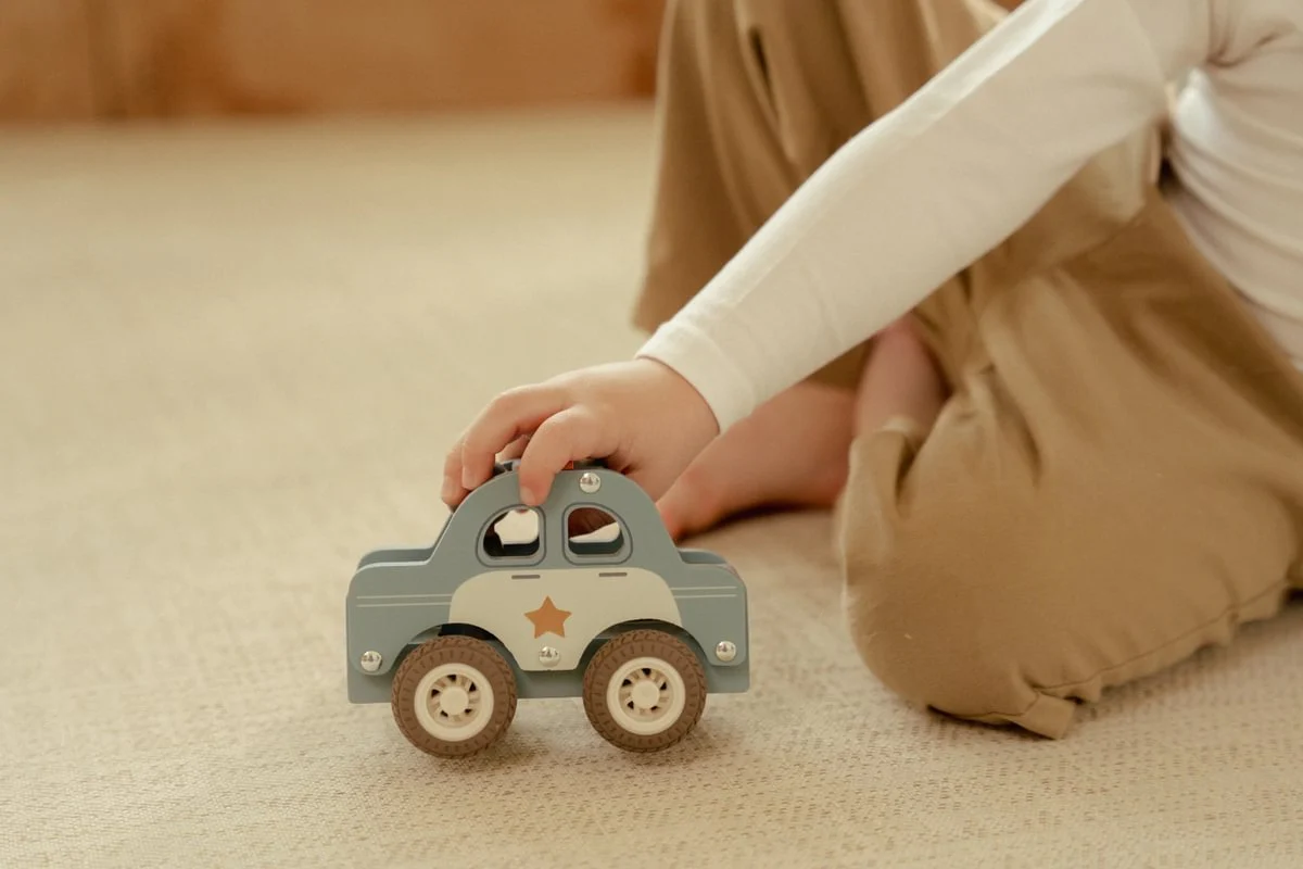 Little Dutch Politiewagen Met Pegdoll - Image 13