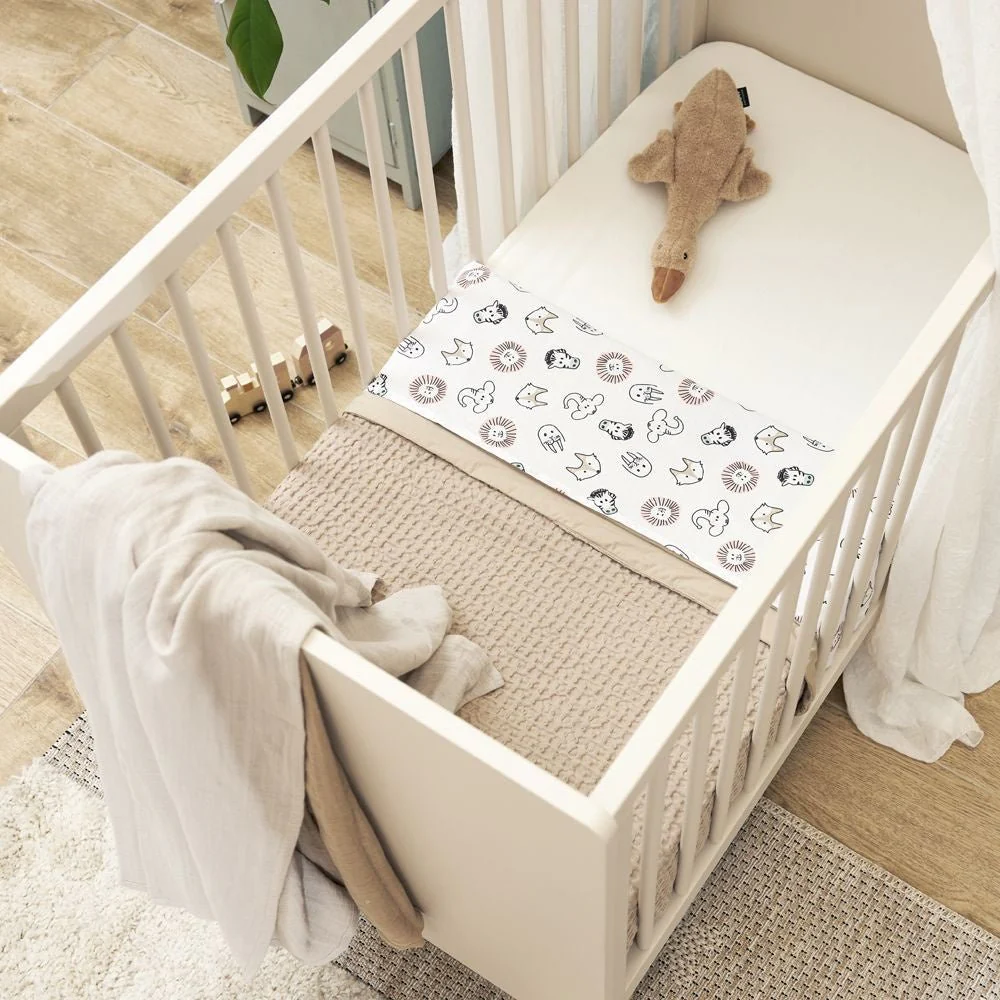 Meyco Baby Waffle Cotton Ledikant Deken Sand 75x100cm - Image 4