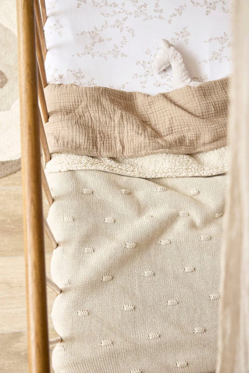 Meyco Ledikantdeken Knots Teddy Soft Sand 100X150cm - Image 5