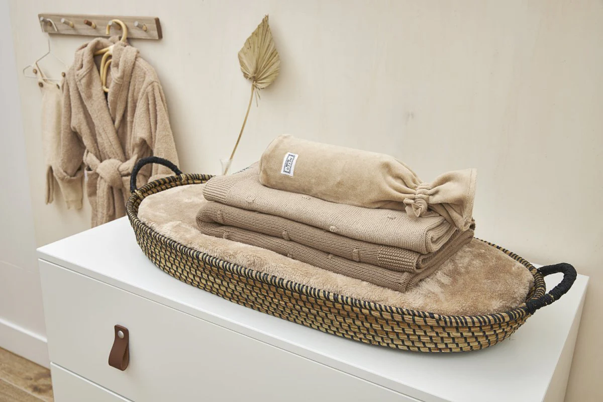 Meyco Ledikantdeken Mini Knots Sand - Image 3