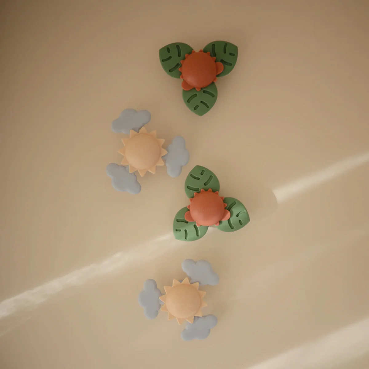 Mushie Badspeelgoed Spinner Dino - Image 2