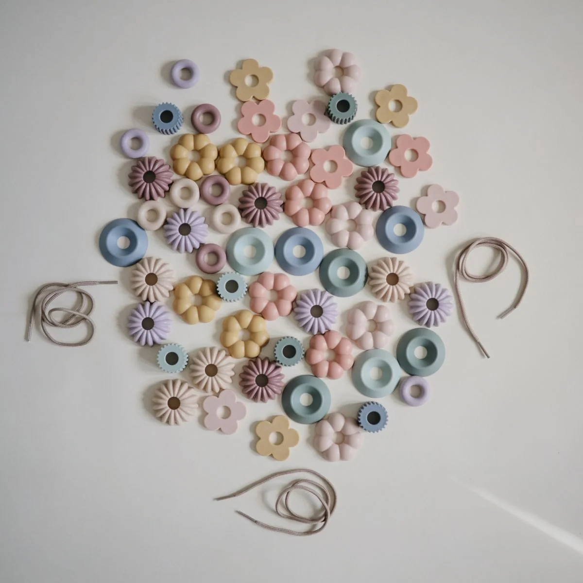 Mushie Bead Lacing Set - Image 2