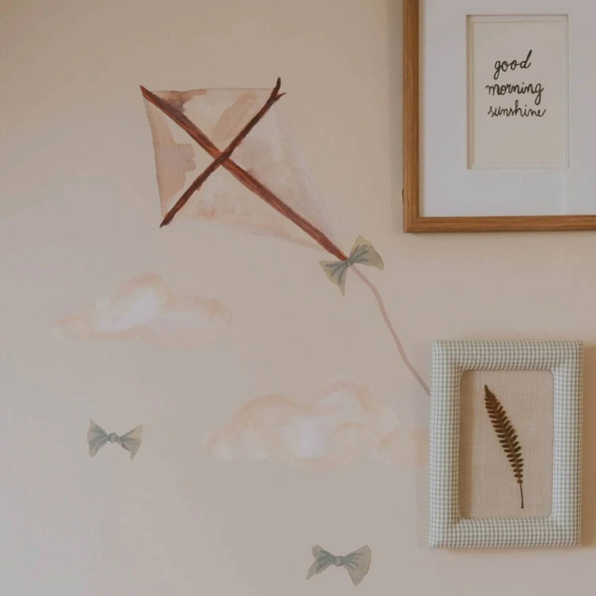 That's Mine Muursticker Kite Small Beige - Image 3
